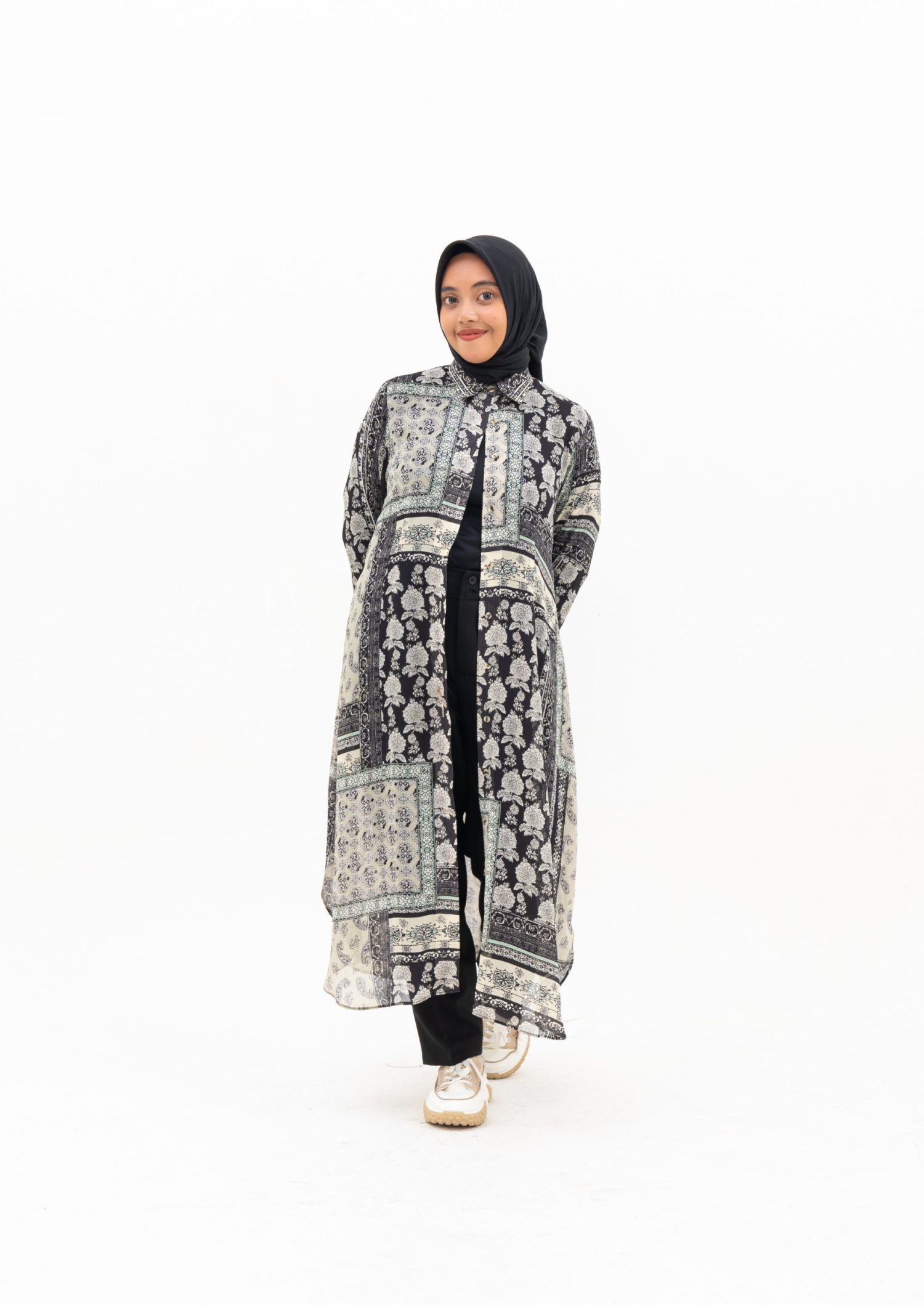 Alexa tunik dari ceruty motif ridwanrahma collection