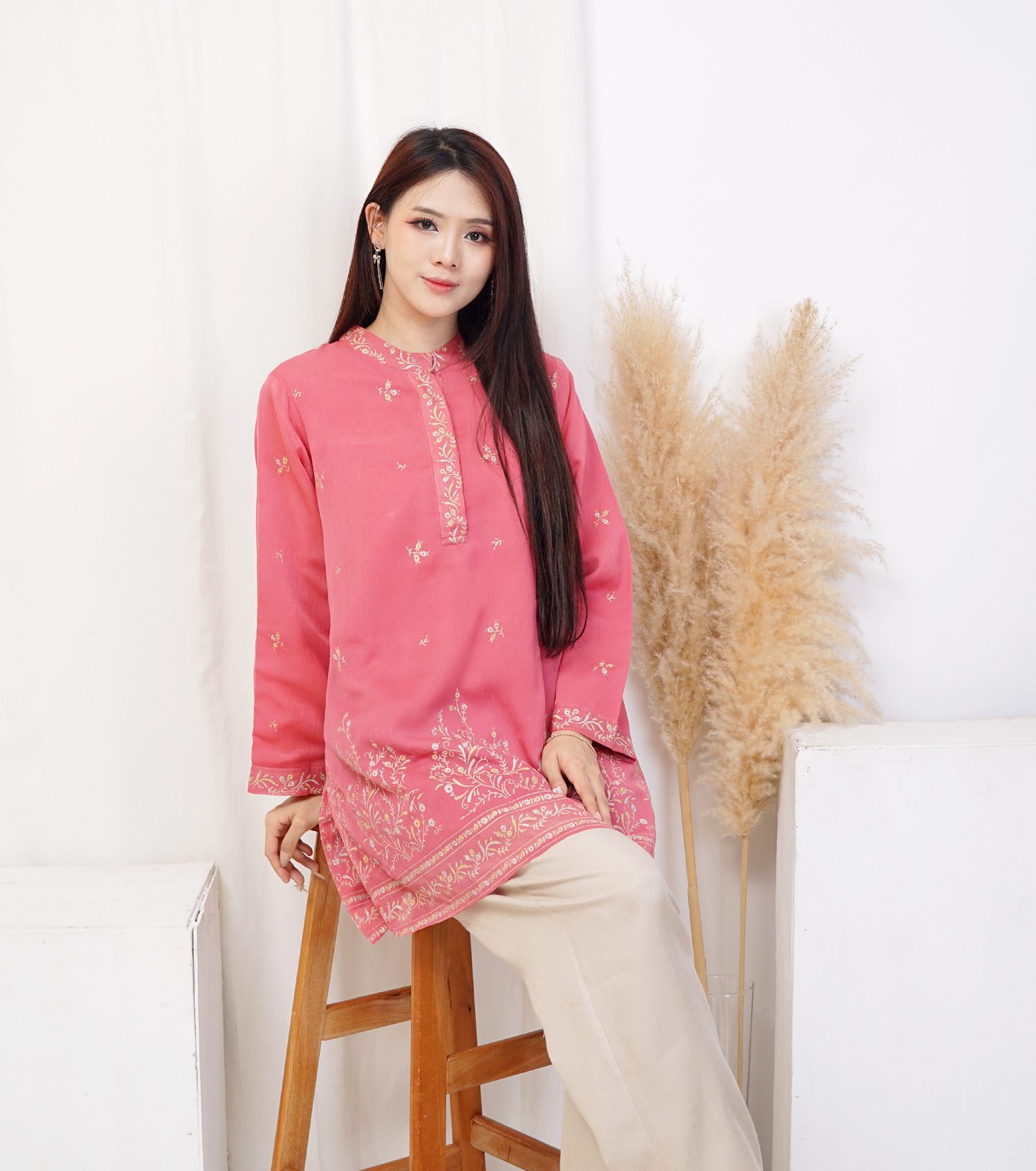 Fahira Sari India Ridwan & Rahma Collection